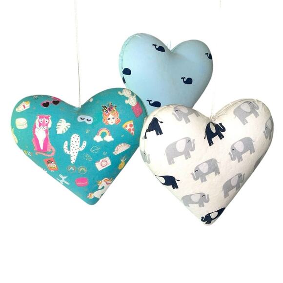 Hanging Heart 3 Dimensional Decor 8"x 6.5" - Picture 1 of 7